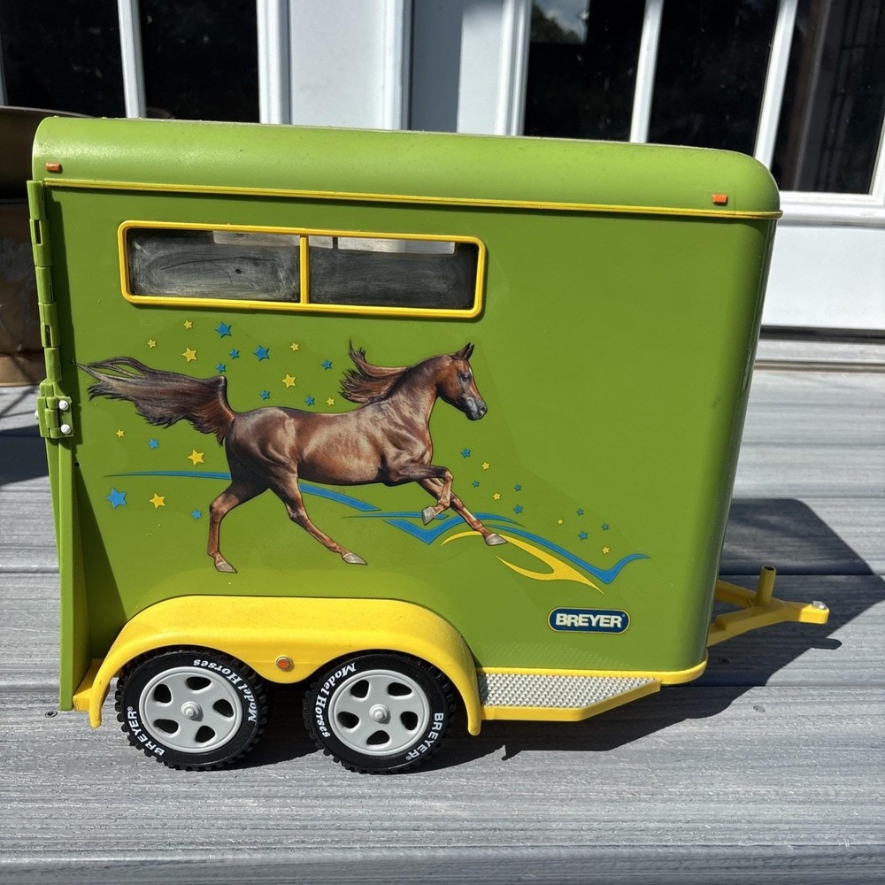 Vintage 2002 Breyer Horse Show Double Stall Trailer Green Yellow Equestrian Play
